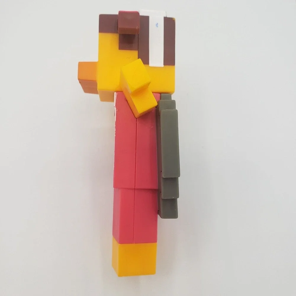 LIMITED EDITION Minecraft McDonalds Statue and- Birdie wings‎